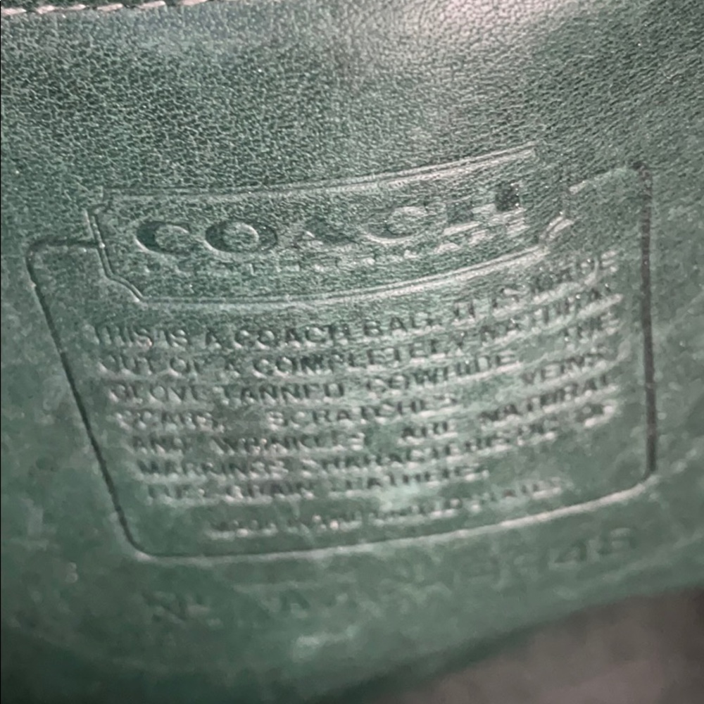 **RARE** VINTAGE Coach 💚 Green Leather Shoulder Bag - Picture 5 of 11